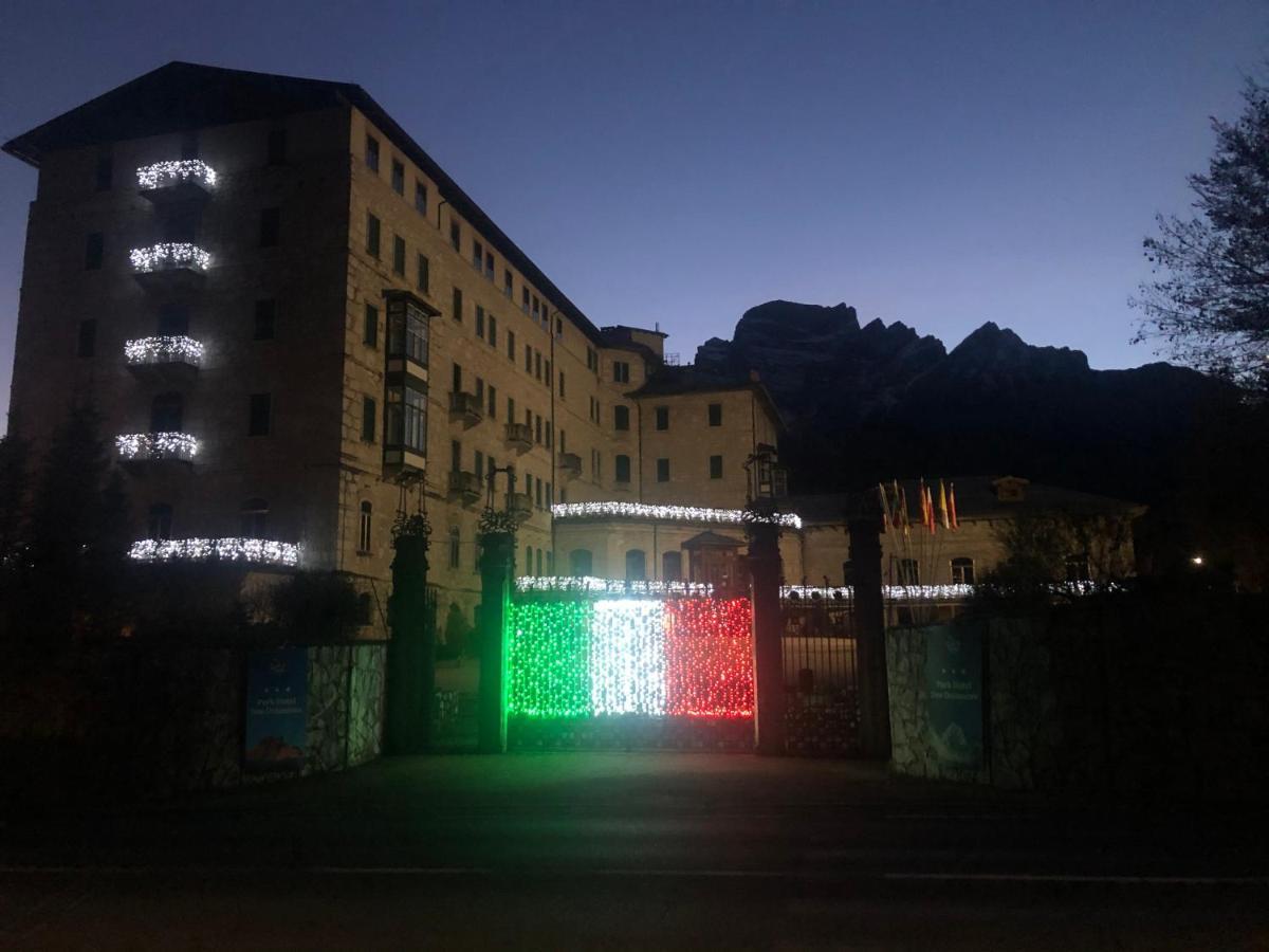 Th Borca Di Cadore - Park Hotel Des Dolomites ภายนอก รูปภาพ