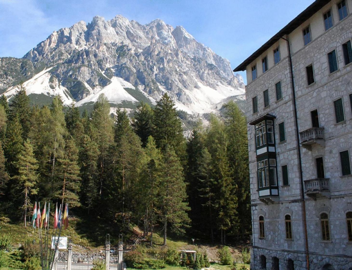 Th Borca Di Cadore - Park Hotel Des Dolomites ภายนอก รูปภาพ