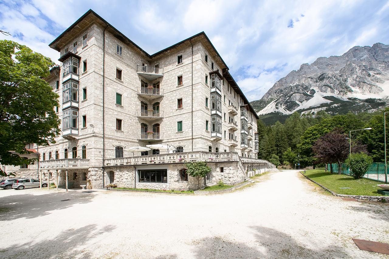 Th Borca Di Cadore - Park Hotel Des Dolomites ภายนอก รูปภาพ
